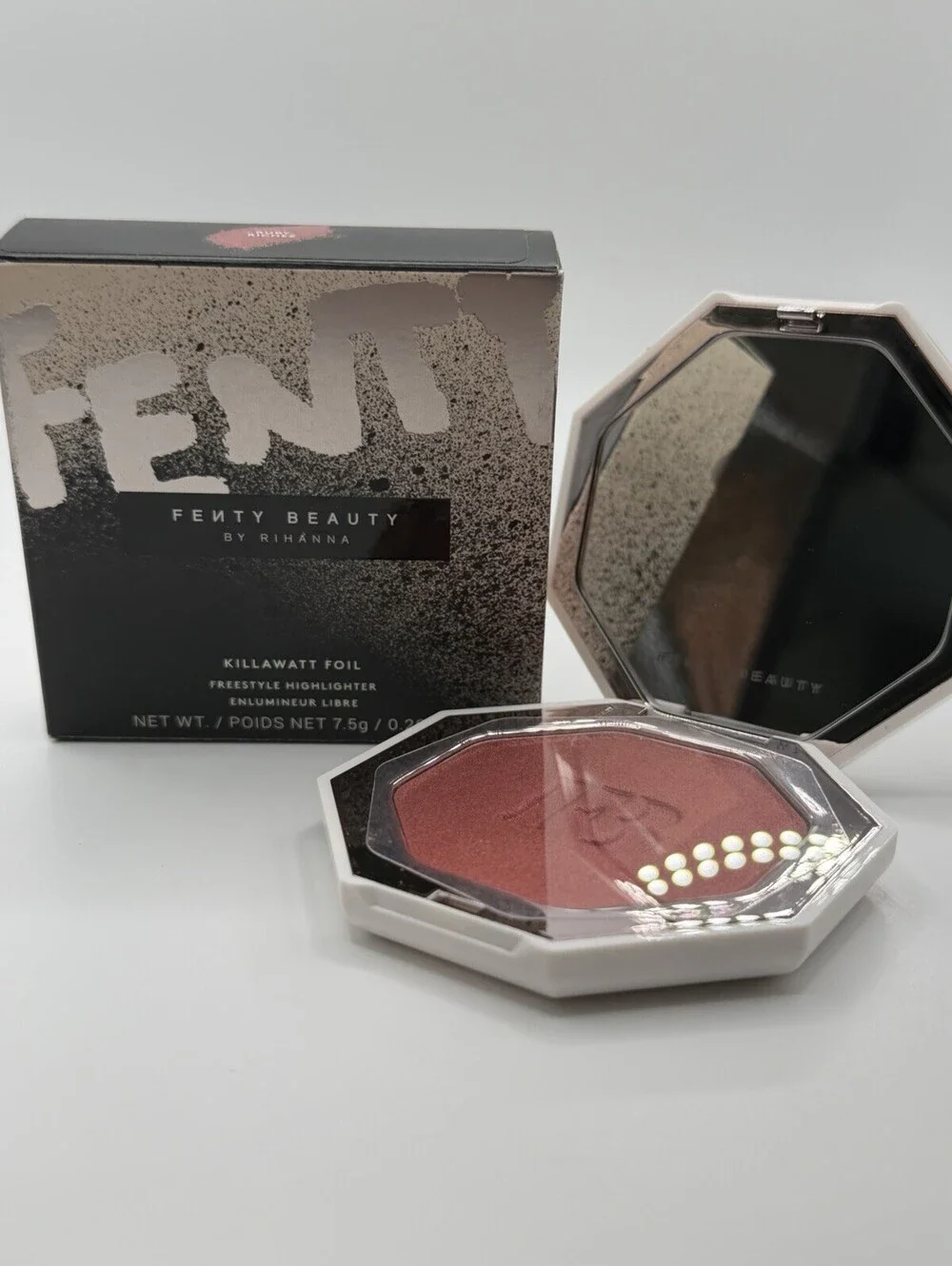 Fenty Beauty Killawatt Foil Highlighter Ruby Richez 7.5g 0.26 oz NEW